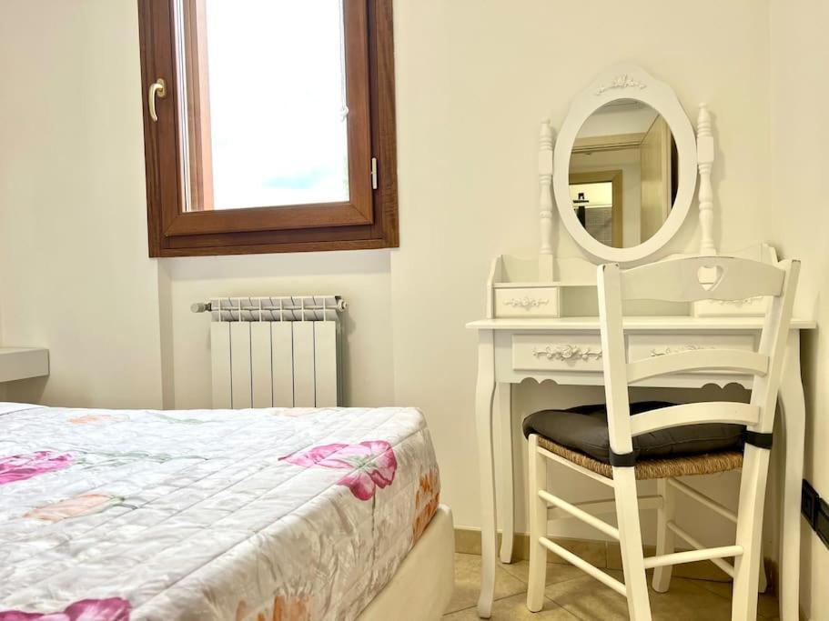 Comfyspot Apartment Rosia Exterior foto